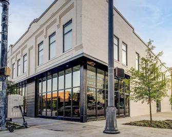 Landing Midtown - Birmingham - Building