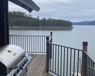 Lakefront Cabin in Carey Bay - Worley - Balcón