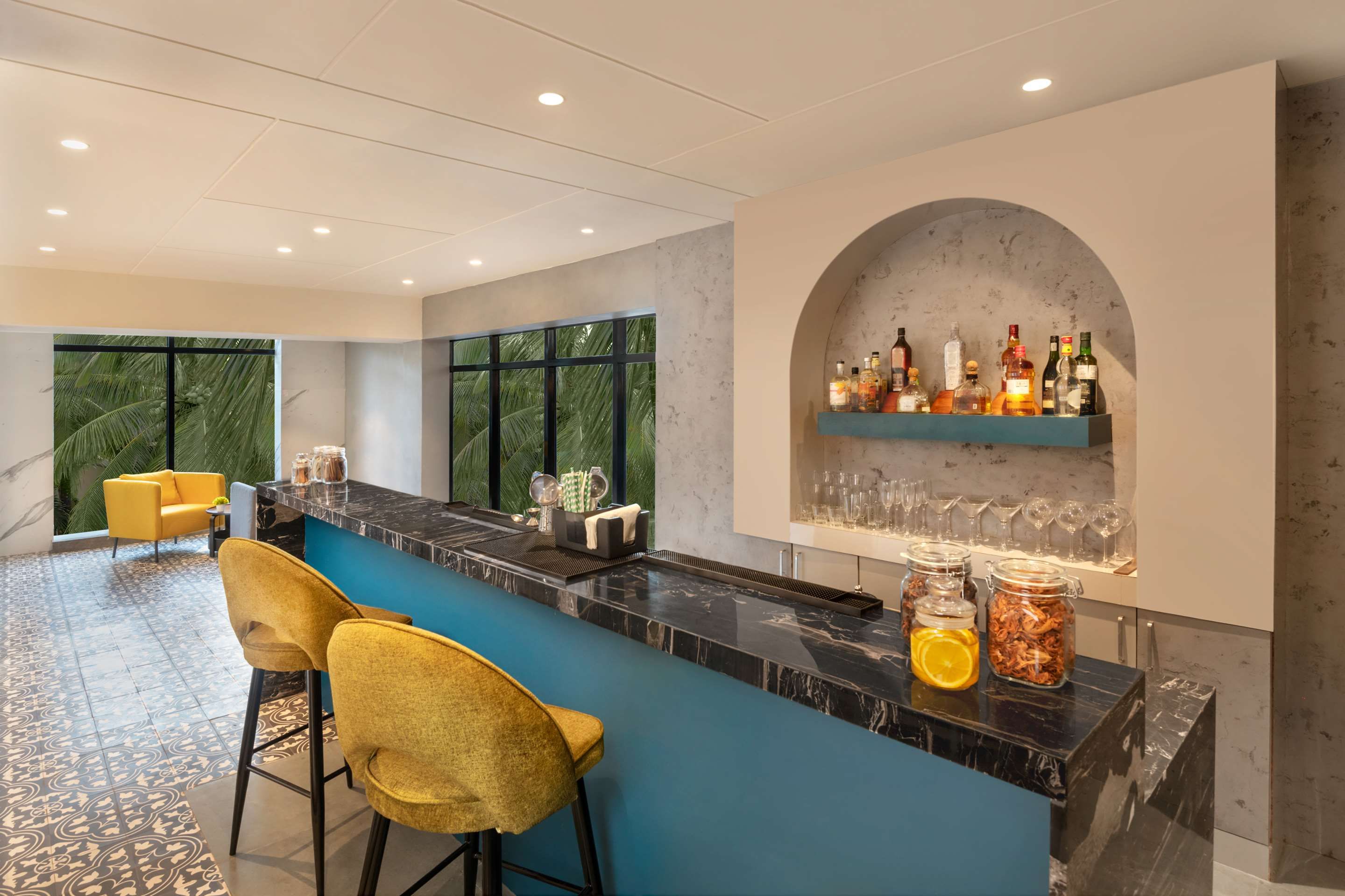 Hyatt Place Goa Candolim - Candolim - Bar