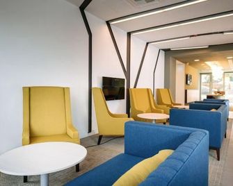 호텔 요트 웰니스 & 비즈니스 - 시오포크 - 라운지