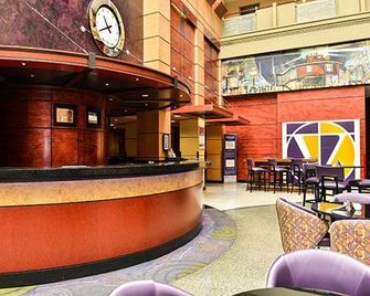 Pier 5 Hotel Baltimore - בולטימור - לובי