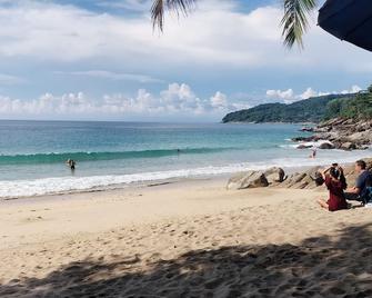 Romantic quiet complex/Condo 5 minutes from airport and beach - Phuket - Playa