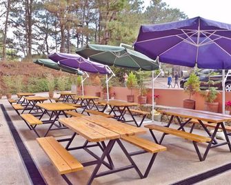 Arc Residences - באגיו סיטי - פטיו