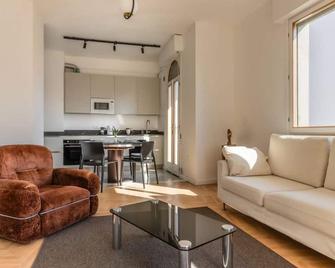 Tofane sky loft - Treviso - Living room