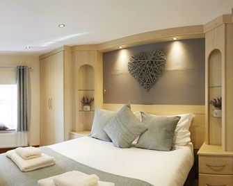 Courtyard Cottage - Filey - Bedroom