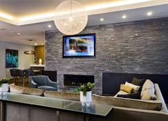 Global Luxury Suites East Boston - Boston - Sala de estar