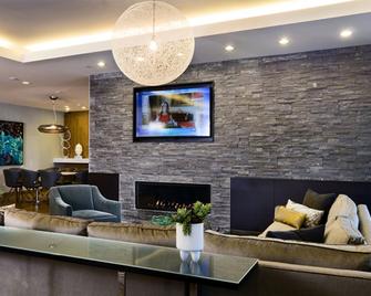Global Luxury Suites East Boston - Boston - Area lounge