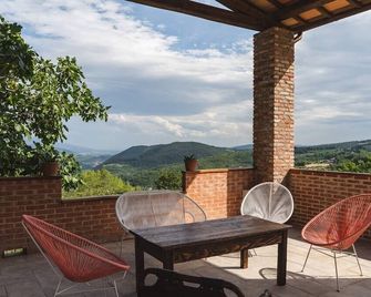 Le Fonti - Monteloro, large and bright - Pontassieve - Balkon