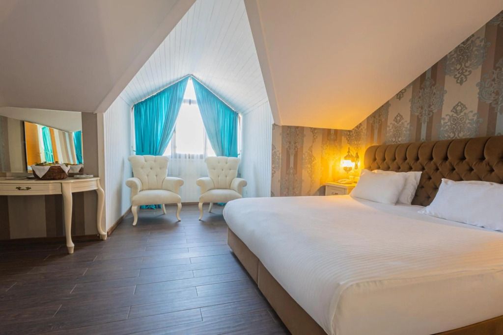 أنيمون ترابزون أوتل