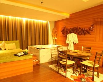 Royal Asnof Hotel - Pekanbaru