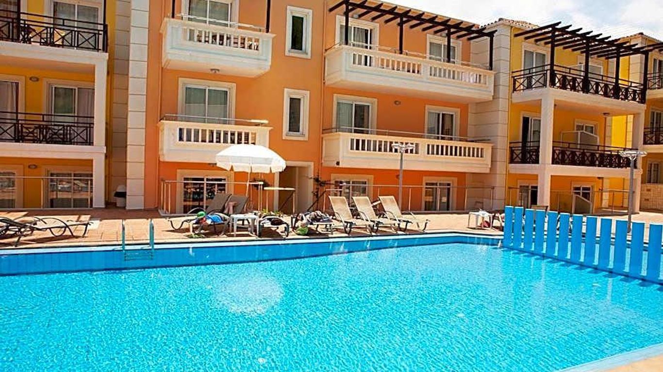 Porto Kalamaki Hotel