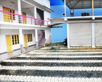 Spot On Wild Life Tourist Home - Gudalur - Edificio
