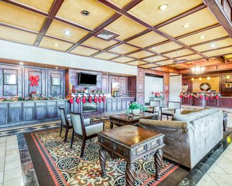 Capital O Nacogdoches - Hwy 59 & Sw Stallings - Nacogdoches - Aula