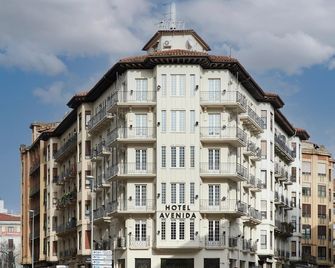 Hotel Avenida - Pamplona - Gebäude
