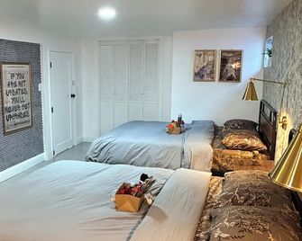 Stylish 2-Queen Studio With Kitchenette Near Ubs & Jfk - Elmont