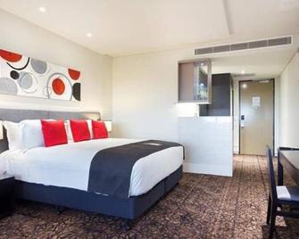 Alexandra Hills Hotel - Cleveland - Bedroom