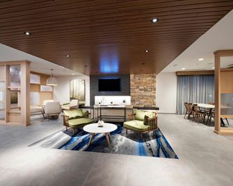 Fairfield by Marriott Inn & Suites Dayton North - דייטון - סלון