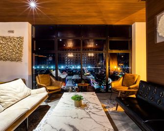 Uliv Revolución Tijuana - Tijuana - Lounge