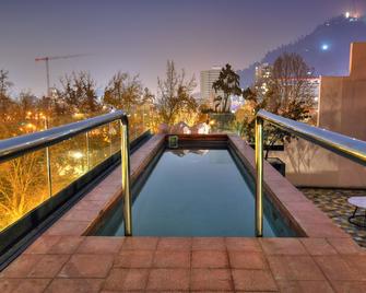 Luciano K Hotel - Santiago de Chile - Pileta