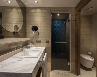 Acanthus Cennet Barut Collection - Sida
