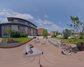Hotel Galaxy - Timisoara - Patio