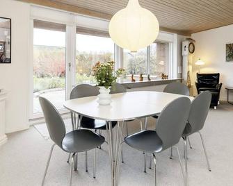6 person holiday home in Ærøskøbing - Ærøskøbing - Dining room