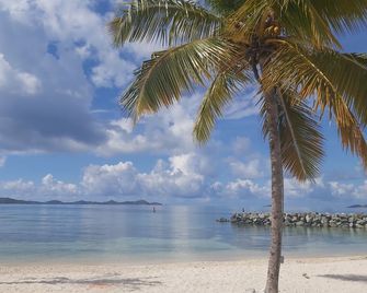 Nanny Cay Resort And Marina - Road Town - Strand