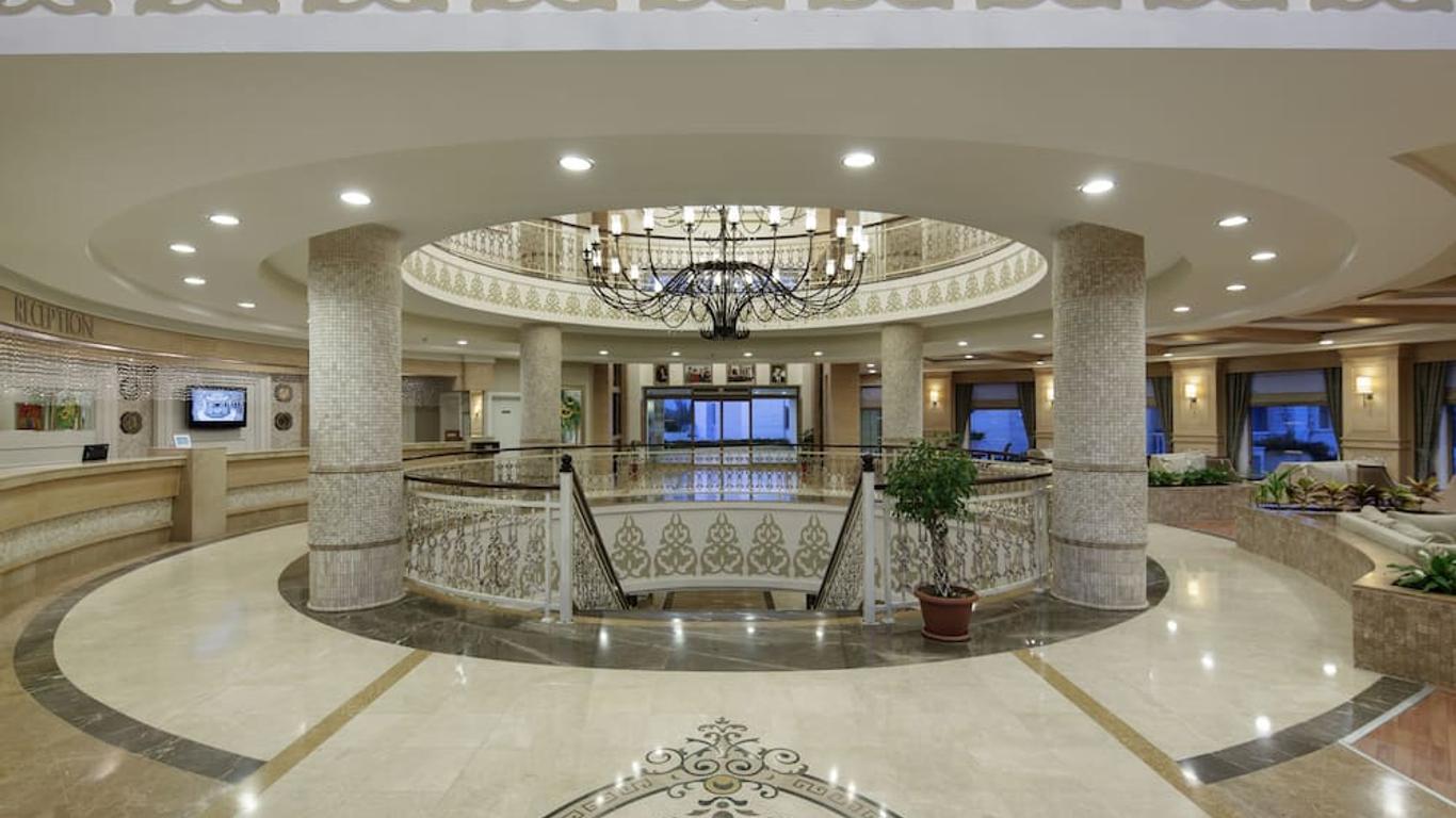 Alba Queen Hotel