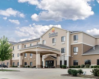 Comfort Inn & Suites Lawrence - University Area - Lawrence - Bygning