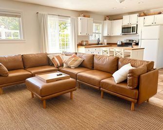 Ultimate Sonoma Valley Retreat for 4: Private Guest House and Cottage with Pool - 켄우드 - 거실