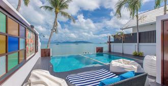 The Privilege Hotel Ezra Beach Club - Koh Samui - Svømmebasseng