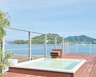 Ocean Villa Naruto - Naruto - Balcón