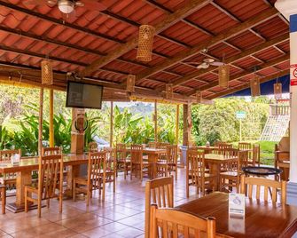 Hotel y Bungalows El Jardín - Retalhuleu - Restaurante