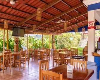 Hotel y Bungalows El Jardín - Retalhuleu - Restaurante