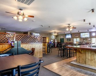 Sportsmans Lodge - Ennis - Bar