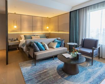 Zhonghui Hotel - Huzhou - Bedroom