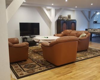 Borrby Frö B&B - Borrby - Wohnzimmer