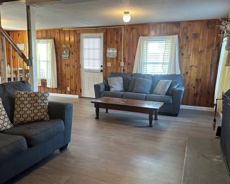 Nautical Beach Properties - Hampton - Wohnzimmer