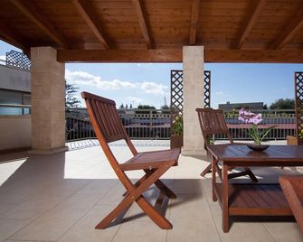 Hotel Donatello - Alberobello - Balkon