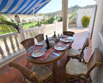 Detached Villa With A Swimming Pool And Amazing View Of The La Marquesa Golf Course - Rojales - Balkon