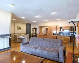 Le petit Paris-Hyper centre de Metz avec Parking - Metz - Wohnzimmer