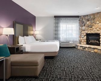 La Quinta Inn & Suites by Wyndham Pocatello - Pocatello - Bedroom