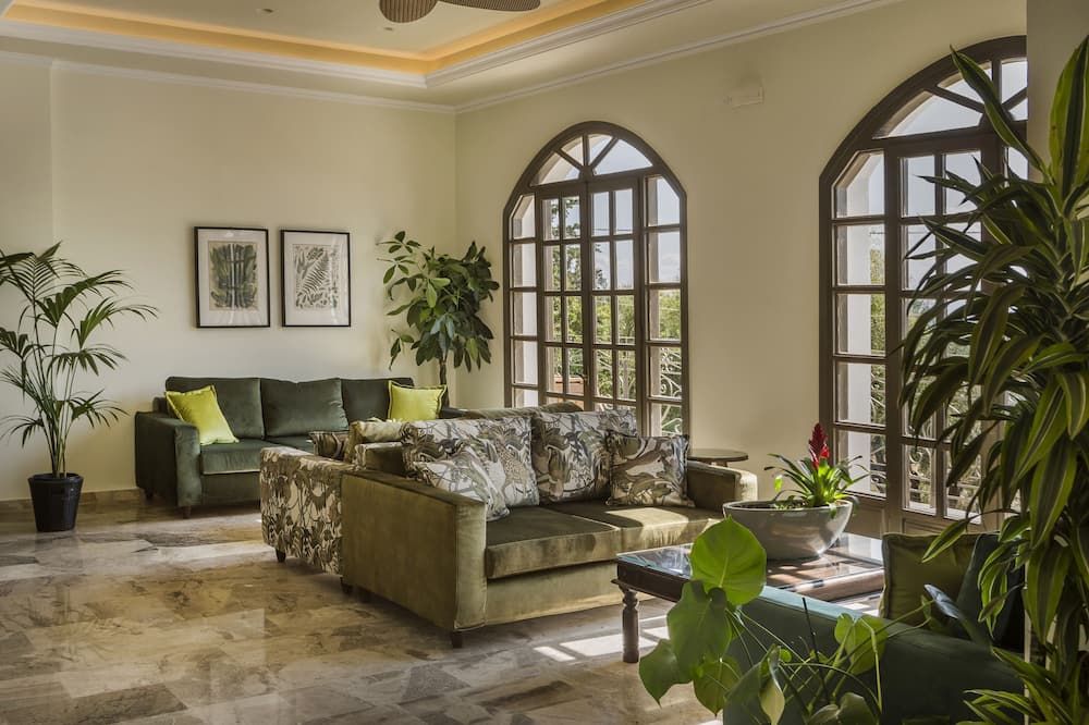 لا سينيورا هوتل