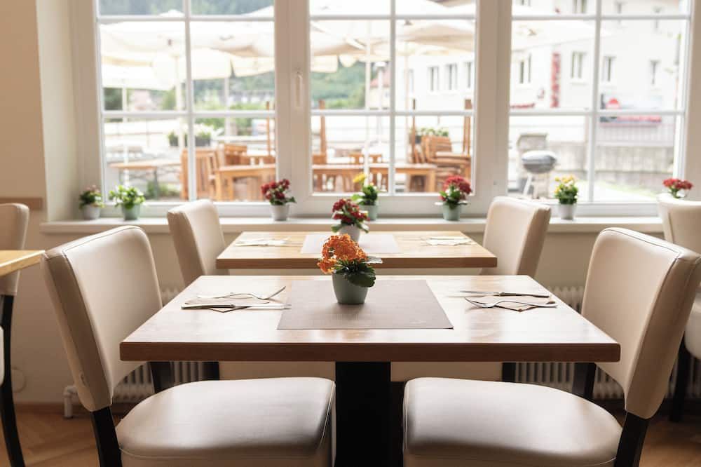 Hotel Lindenhof - באד גאסטיין - מסעדה