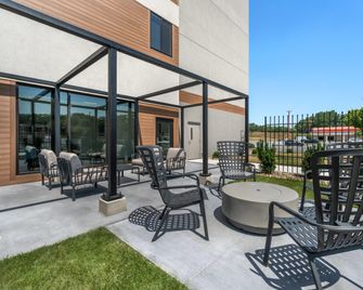 Sleep Inn & Suites Harrisburg Airport - Hershey South - Middletown - Patio