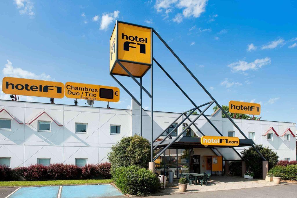 Hotelf1 Narbonne Sud