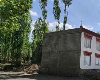 Norbooling Homestay, Leh Ladakh - Leh - Building