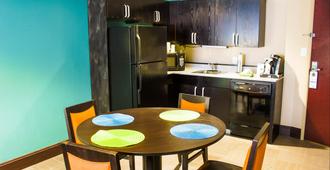 Holiday Inn Express & Suites Havelock Nw-New Bern - Havelock - Schlafzimmer