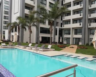 The Regency Apartment Hotel Menlyn - Pretoria - Basen