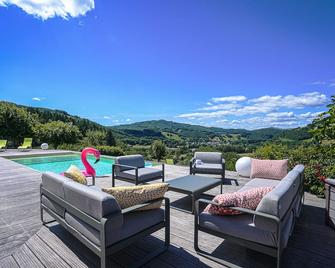 5-star villa with heated pool and panoramic view Gîte Exception Aveyron - Saint-Geniez-d'Olt-et-d'Aubrac - Pool